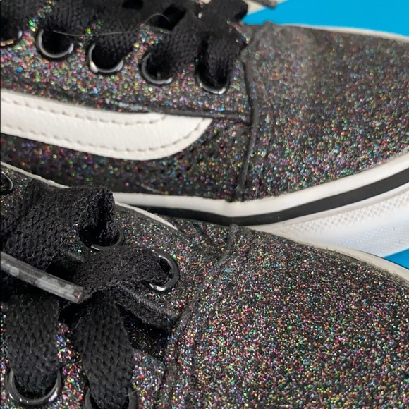 Girls vans - Picture 2 of 4